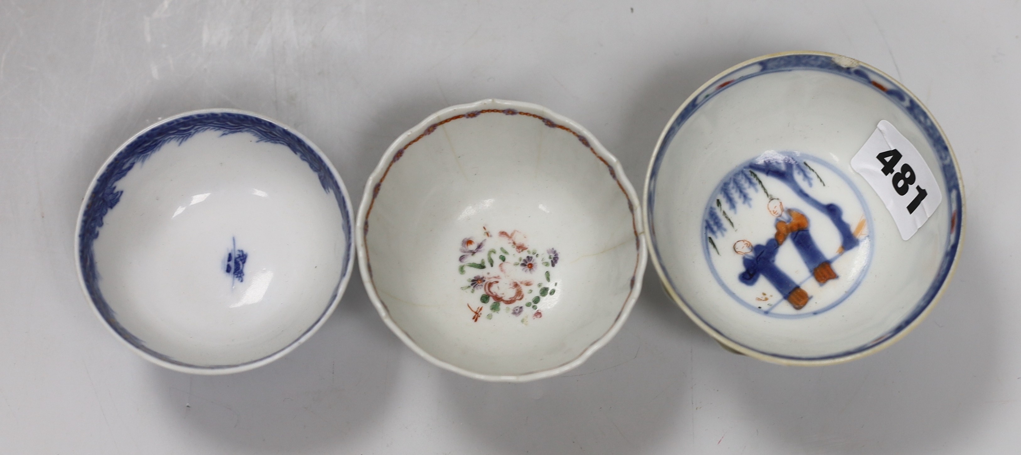 Three Chinese export porcelain tea bowls, 18th century, largest 8.8cm